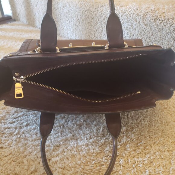 Coach Swagger Crocodile Embossed Leather Bag - Picture 4 of 6